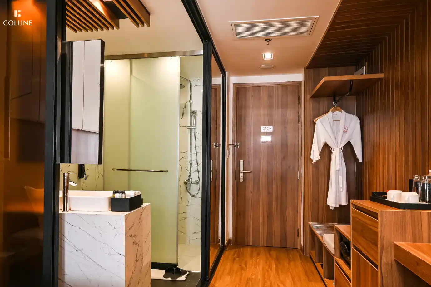 Phòng Đôi Sang Trọng Nhìn Ra Thành Phố Quang Cảnh Thành Phố
